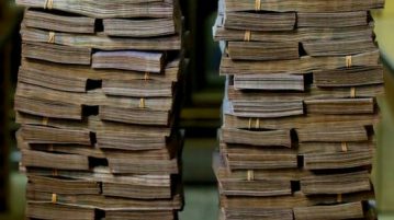 Hyperinflating Venezuela Bolivar Re-Denomination Gets Smartphone App
