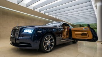 Houston Rockets’ Billionaire Owner Accepts Bitcoin at Luxury Car Dealership